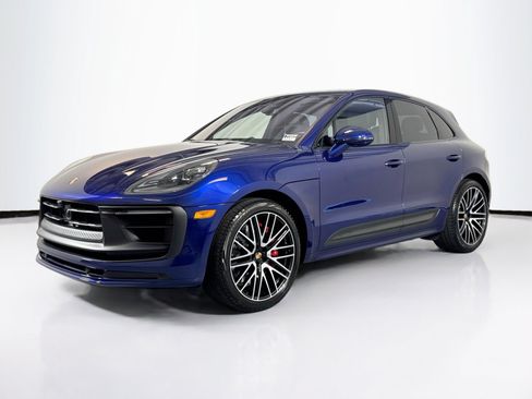 Certified 2024 Porsche Macan GTS AWD/4WD image 1