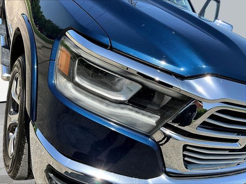 Used 2020 RAM 1500 Laramie AWD/4WD image 33