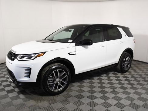 New 2026 Land Rover Discovery Sport Landmark image 2