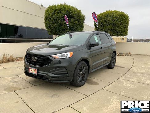 New 2024 Ford Edge SE w/ Black Appearance Package image 1