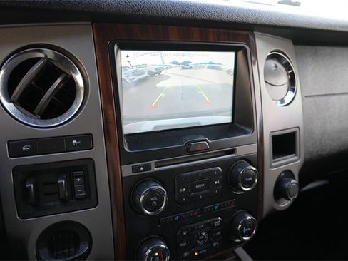 Used 2017 Ford Expedition Platinum image 23
