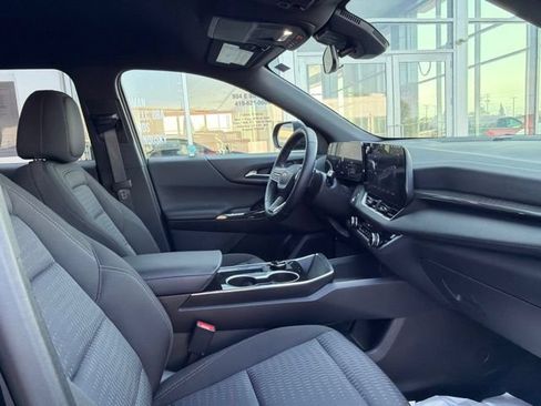 Used 2026 Chevrolet Equinox LT w/ LPO, Floor Liner Package FWD image 25