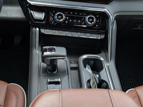 Used 2025 GMC Sierra 1500 Denali Ultimate image 29