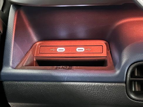 New 2025 Volkswagen ID. Buzz Pro S RWD image 14