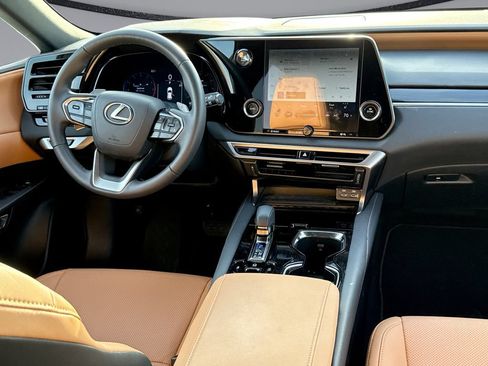 Used 2025 Lexus RX 350 FWD w/ Technology Package image 17