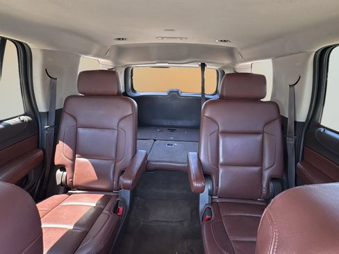 Used 2018 Chevrolet Tahoe Premier w/ RST 6.2L Performance Edition RWD image 25