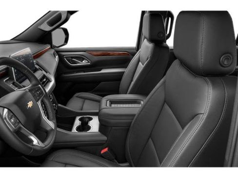 Used 2022 Chevrolet Suburban LT AWD/4WD image 12