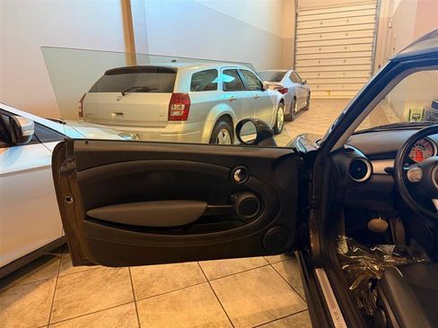 Used 2010 MINI Cooper Clubman Hardtop image 32