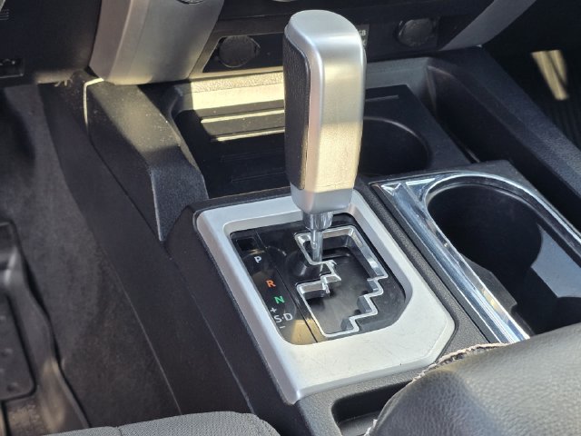 Used 2019 Toyota Tundra SR5 w/ SR5 Upgrade Package AWD/4WD image 23