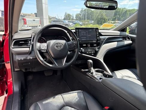 Used 2023 Toyota Camry XSE FWD image 29