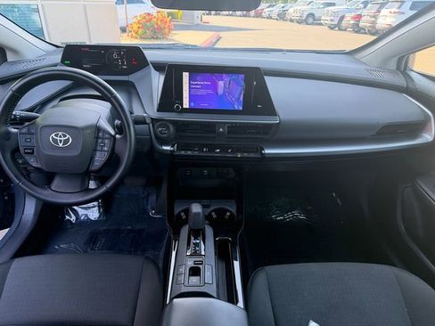 Used 2024 Toyota Prius LE FWD image 25
