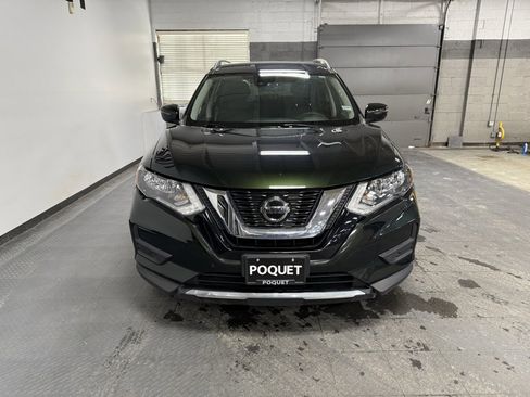 Used 2019 Nissan Rogue SV image 3