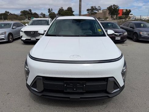 Used 2025 Hyundai Kona SEL AWD/4WD image 4