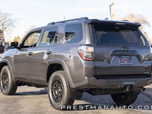 Used 2021 Toyota 4Runner Venture w/ Moonroof Package image 16