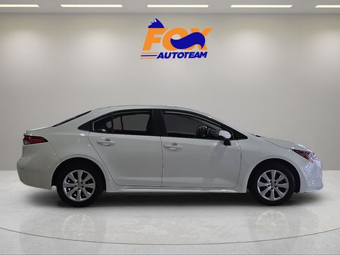 Certified 2026 Toyota Corolla LE FWD image 5