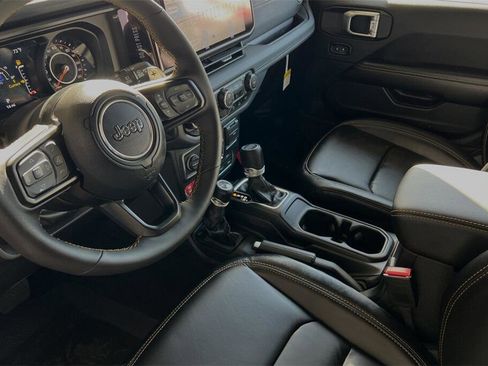 New 2024 Jeep Wrangler Unlimited Rubicon 392 image 7