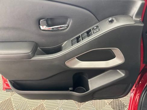 Certified 2022 Nissan Frontier SV RWD image 18