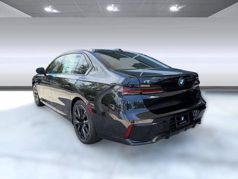 New 2026 BMW i7 eDrive50 w/ Executive Package RWD image 2