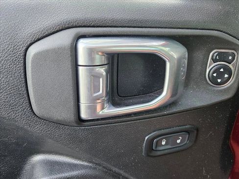 Used 2021 Jeep Wrangler Unlimited Sport AWD/4WD image 7