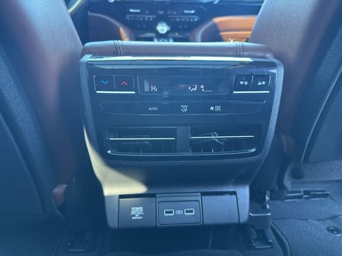 Used 2023 Acura MDX SH-AWD w/ Technology Package image 24