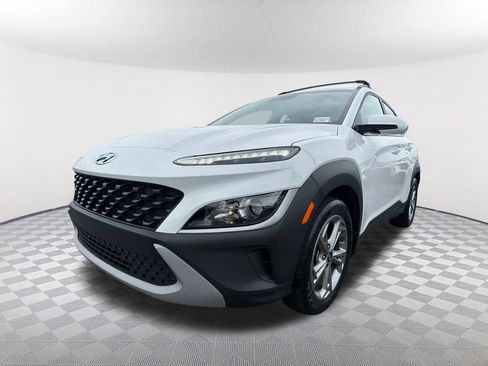 Used 2023 Hyundai Kona SEL FWD image 1