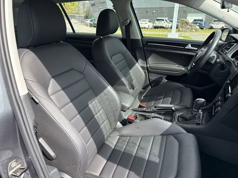 Used 2015 Volkswagen Golf S FWD image 13