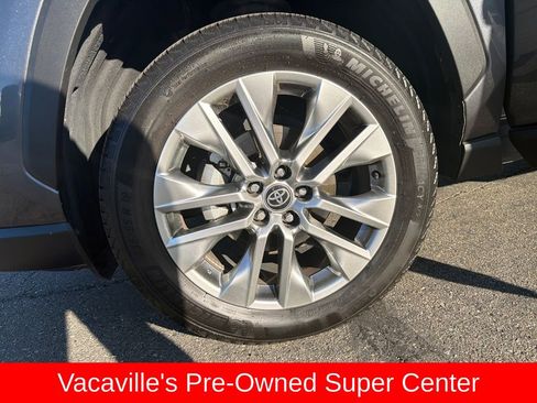 Used 2023 Toyota RAV4 XLE Premium AWD/4WD image 27