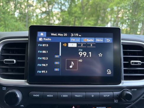 Used 2021 Hyundai Venue SE FWD image 23