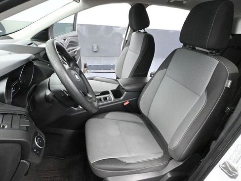 Used 2017 Ford Escape SE w/ Equipment Group 201A image 24