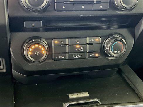 Used 2017 Ford F150 XL w/ Equipment Group 101A Mid AWD/4WD image 24