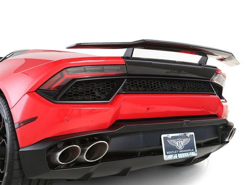 Used 2017 Lamborghini Huracan LP 580-2 RWD image 9