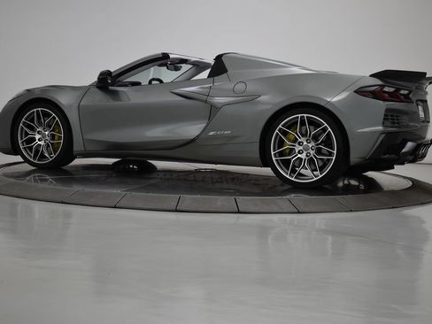 Used 2024 Chevrolet Corvette Z06 RWD image 42