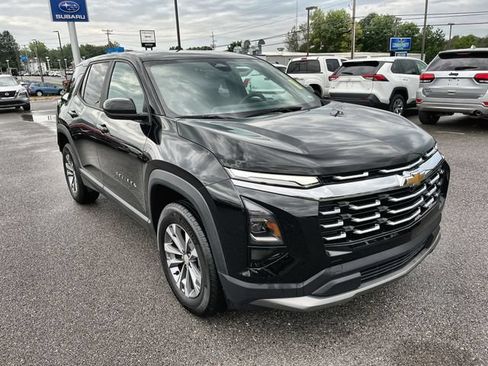 Used 2026 Chevrolet Equinox LT AWD/4WD image 10