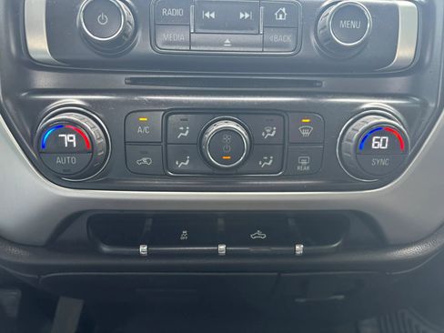 Used 2014 GMC Sierra 1500 SLE w/ SLE Value Package RWD image 19