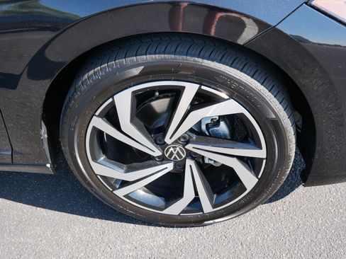 Used 2025 Volkswagen Jetta SEL FWD image 15