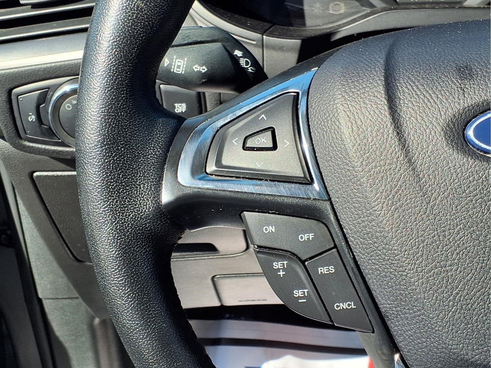 Used 2024 Ford Edge SEL AWD/4WD image 15