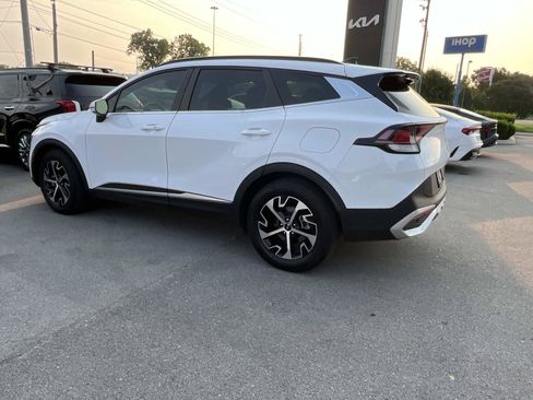 Used 2025 Kia Sportage EX w/ Premium Package FWD image 4