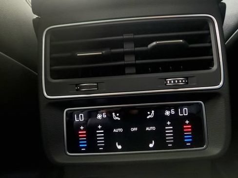 Used 2023 Audi Q7 3.0T Prestige w/ Prestige Package AWD/4WD image 58