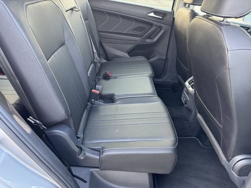 Used 2023 Volkswagen Tiguan SE FWD image 19
