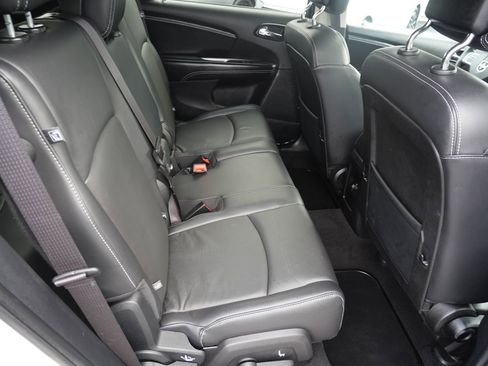 Used 2019 Dodge Journey Crossroad w/ Nav & Sun Group image 22