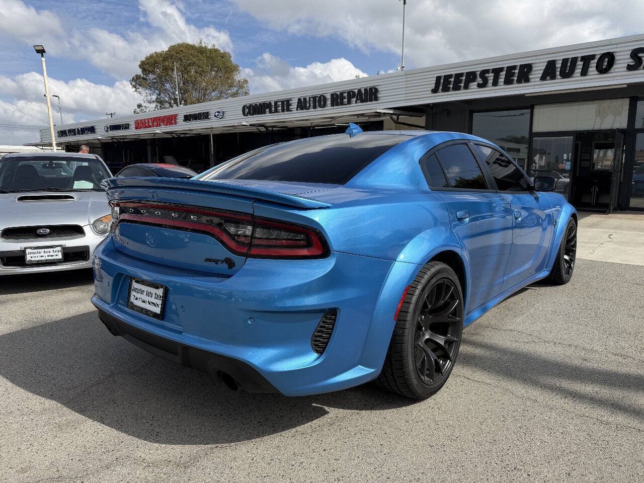 Used 2023 Dodge Charger SRT Hellcat RWD image 5