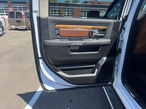 Used 2015 RAM 1500 Laramie Longhorn w/ Convenience Group AWD/4WD image 29