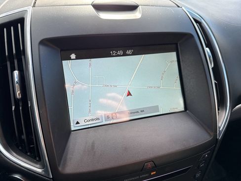 Used 2018 Ford Edge Titanium w/ Equipment Group 302A image 35