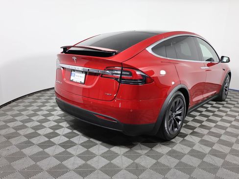 Used 2018 Tesla Model X 75D AWD/4WD image 5
