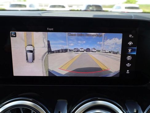 Certified 2023 Mercedes-Benz GLB 250 image 28
