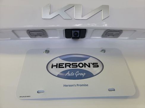 Certified 2025 Kia Sorento EX image 9