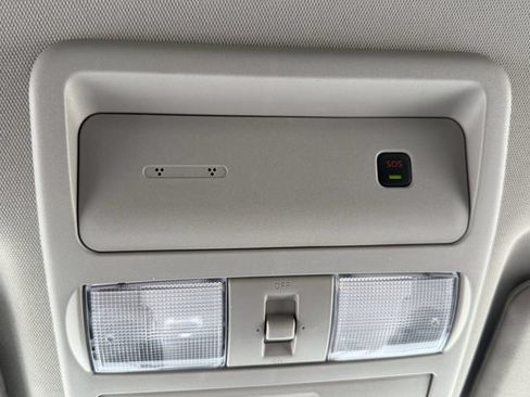 Certified 2025 Nissan Frontier SV w/ SV Convenience Package RWD image 21
