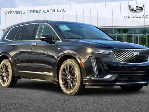 Used 2025 Cadillac XT6 Luxury FWD image 1
