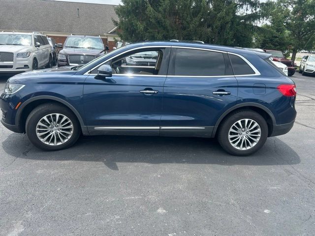Used 2017 Lincoln MKX Select w/ Select Plus Package FWD image 4