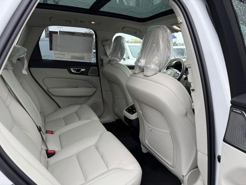 New 2026 Volvo XC60 B5 Ultra w/ Climate Package image 5